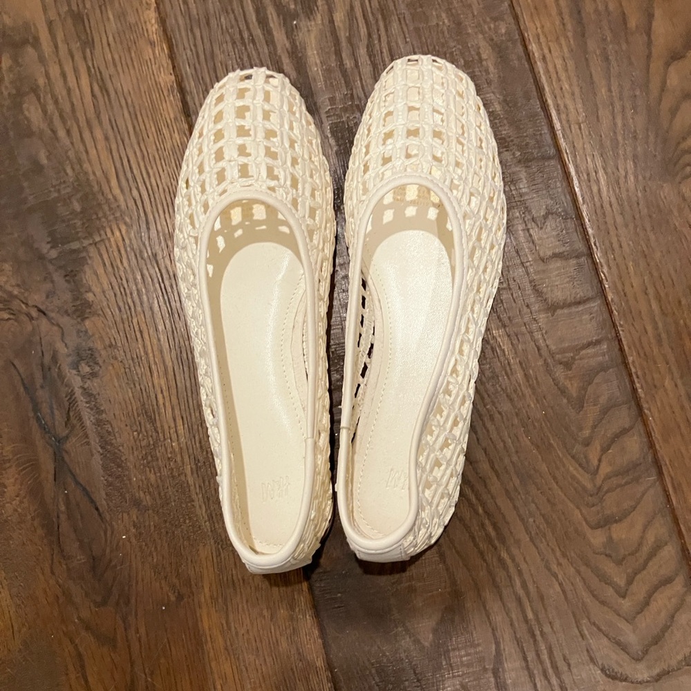 Elegant Cream Women's Shoes